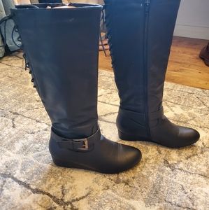 Black wedge boots